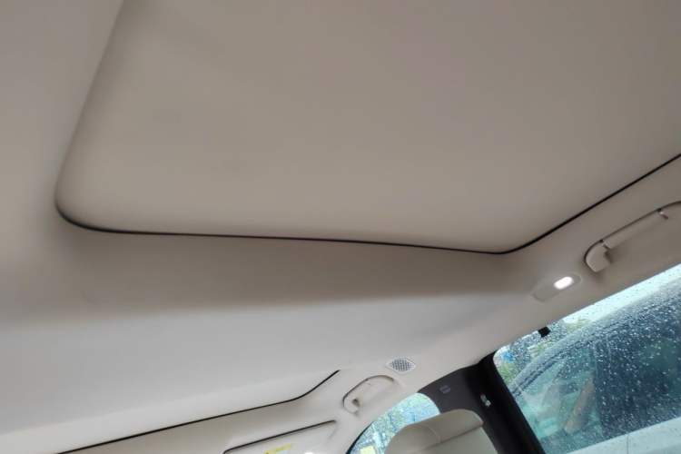 Used Denza N9 2025 Prestige Version Headliner
