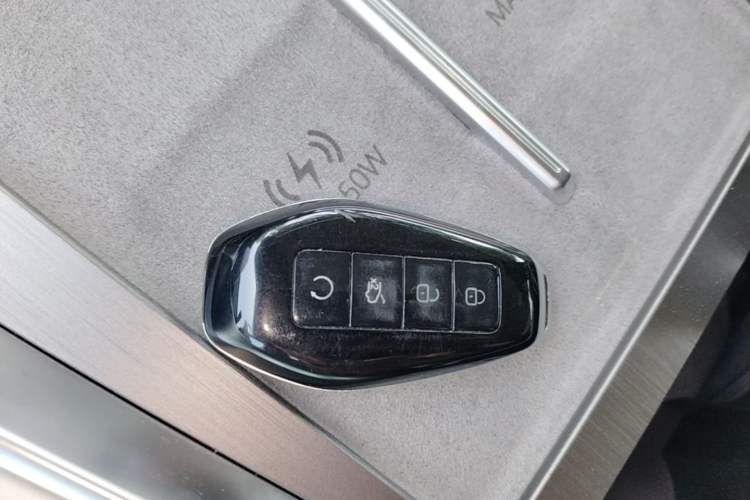 Used Denza N9 2025 Prestige Version Interior 1