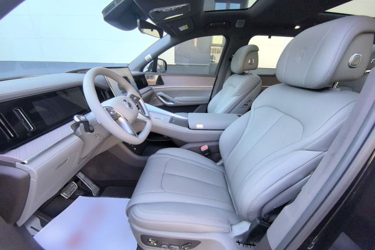 Used Denza N9 2025 Prestige Version Interior 1
