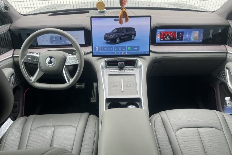 Used Denza N9 2025 Flagship Model Interior 1