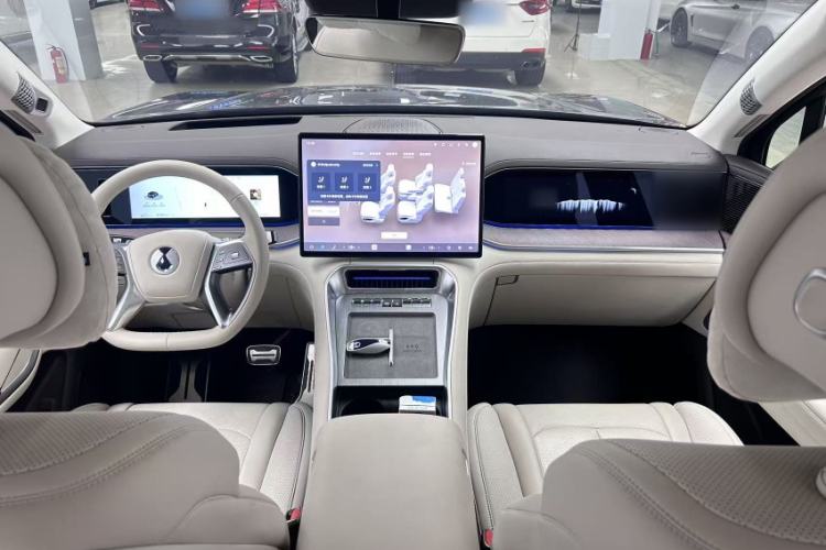Used Denza N9 2025 Prestige Version Interior 1