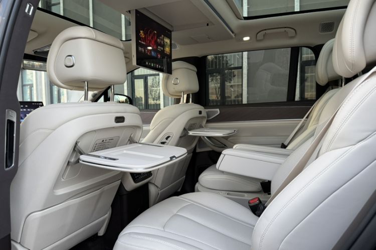 Used Denza N9 2025 Flagship Model Interior 10
