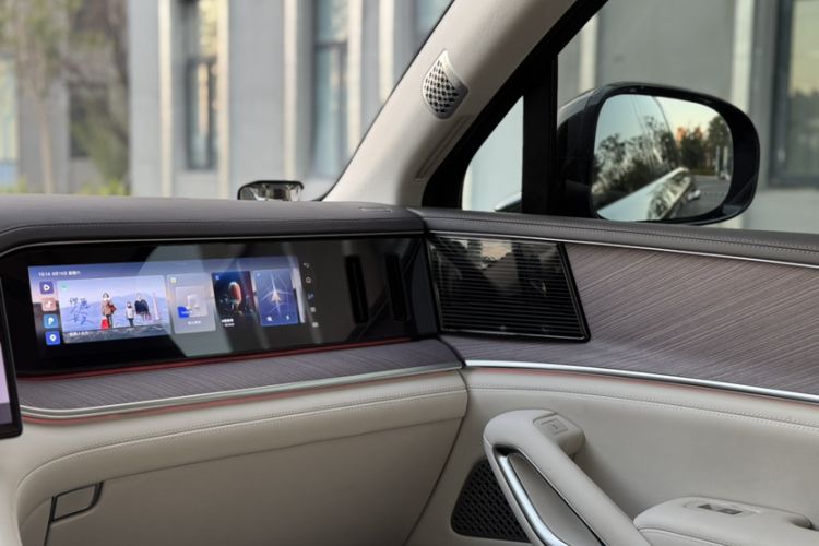 Used Denza N9 2025 Flagship Model Interior 12