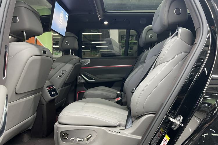 Used Denza N9 2025 Flagship Model Interior 5