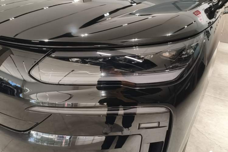 Used Denza N9 2025 Flagship Model Left Front Headlight