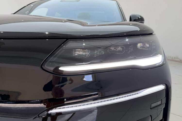 Used Denza N9 2025 Flagship Model Left Front Headlight
