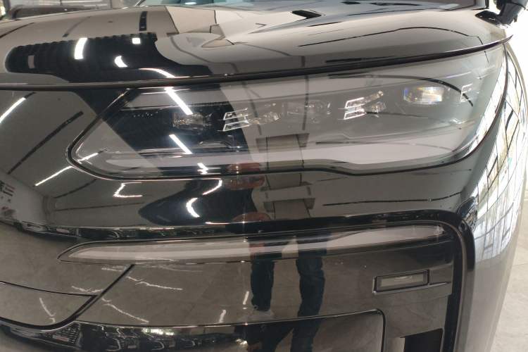 Used Denza N9 2025 Flagship Model Left Front Headlight