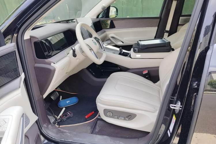 Used Denza N9 2025 Prestige Version Left Front Seat