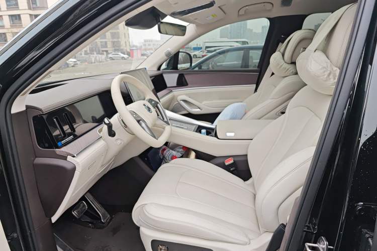 Used Denza N9 2025 Prestige Version Left Front Seat