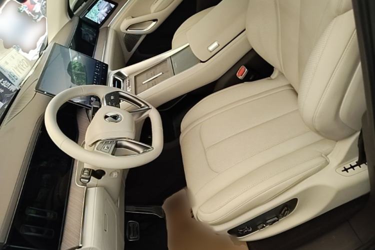 Used Denza N9 2025 Flagship Model Left Front Seat