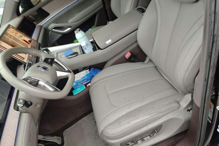 Used Denza N9 2025 Flagship Model Left Front Seat