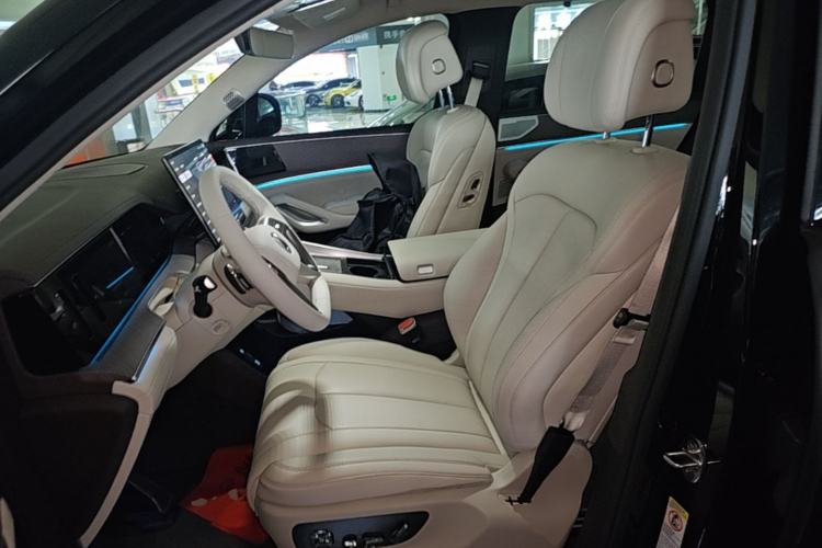 Used Denza N9 2025 Prestige Version Left Front Seat