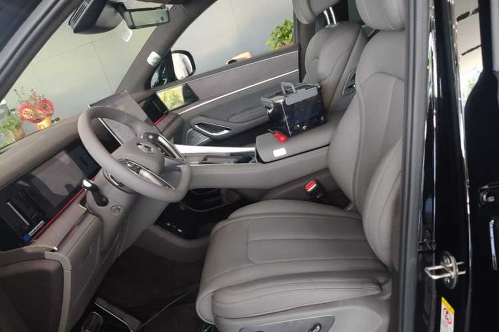 Used Denza N9 2025 Flagship Model Left Front Seat