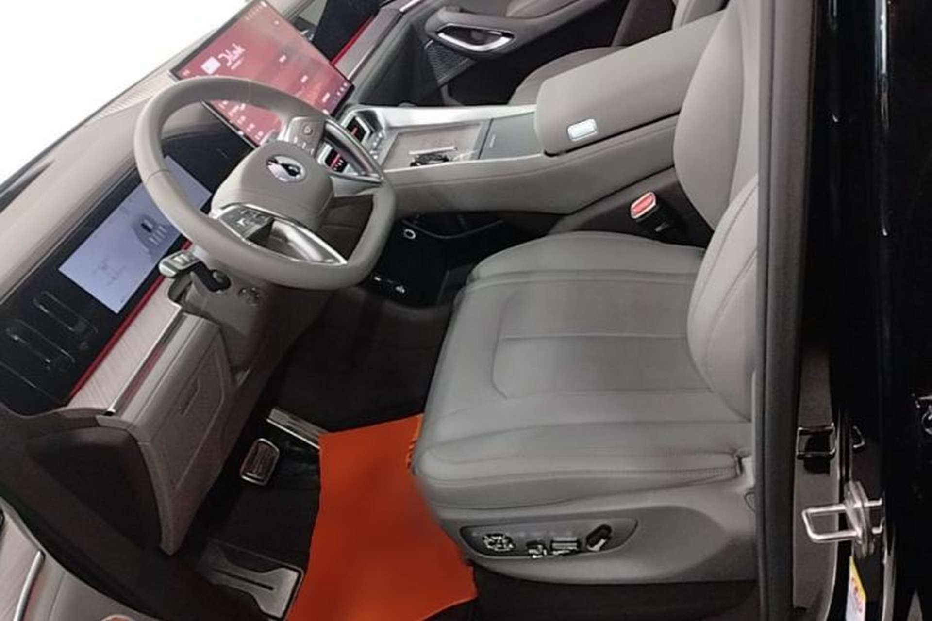 Used Denza N9 2025 Flagship Model Left Front Seat