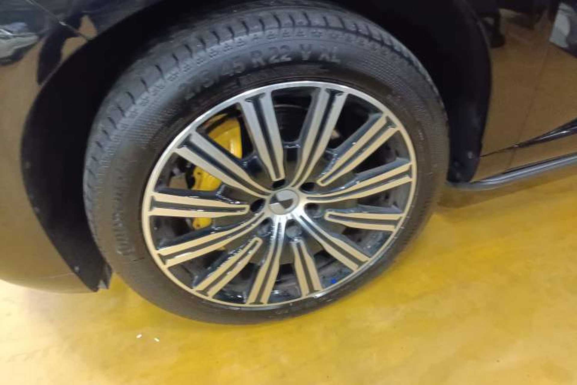 Used Denza N9 2025 Flagship Model Left Front Wheel Hub