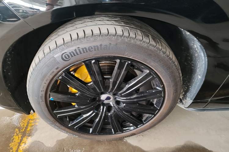 Used Denza N9 2025 Prestige Version Left Front Wheel Hub
