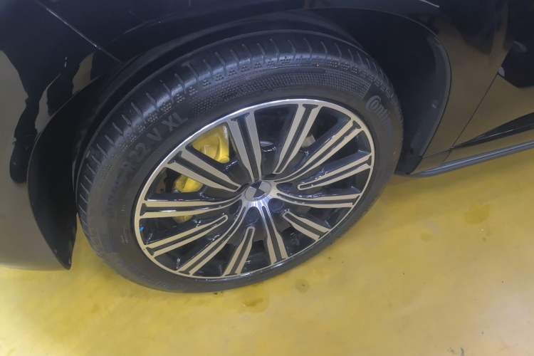 Used Denza N9 2025 Prestige Version Left Front Wheel Hub
