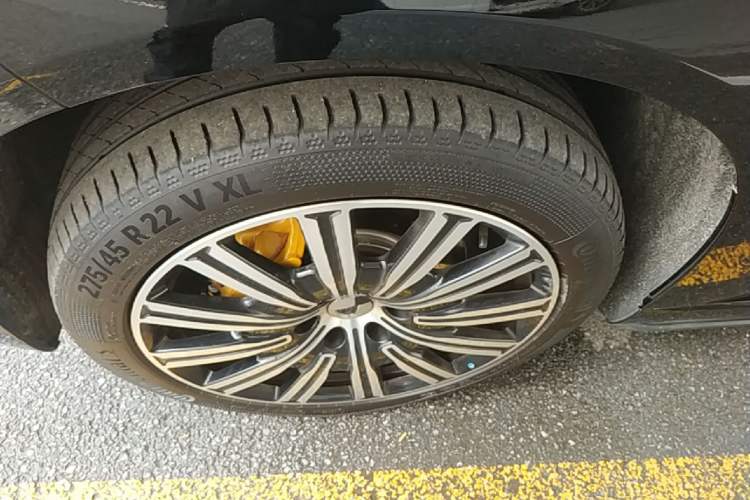 Used Denza N9 2025 Flagship Model Left Front Wheel Hub