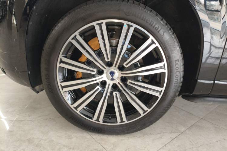 Used Denza N9 2025 Flagship Model Left Front Wheel Hub