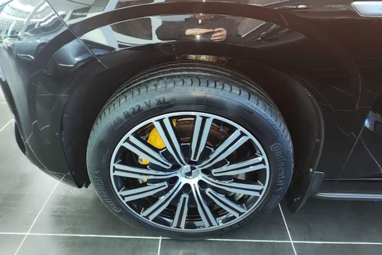 Used Denza N9 2025 Flagship Model Left Front Wheel Hub
