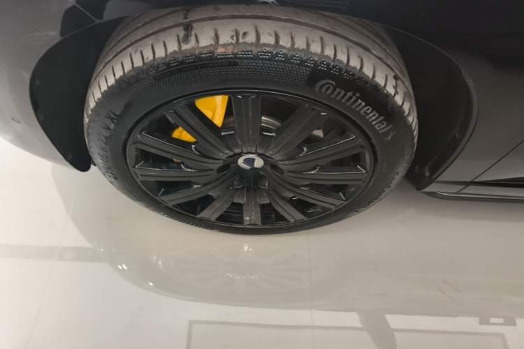 Used Denza N9 2025 Flagship Model Left Front Wheel Hub