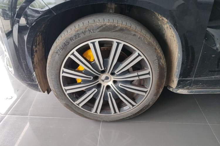 Used Denza N9 2025 Flagship Model Left Front Wheel Hub