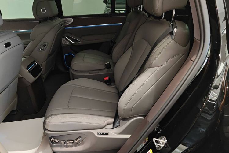 Used Denza N9 2025 Flagship Model Left Rear Seat