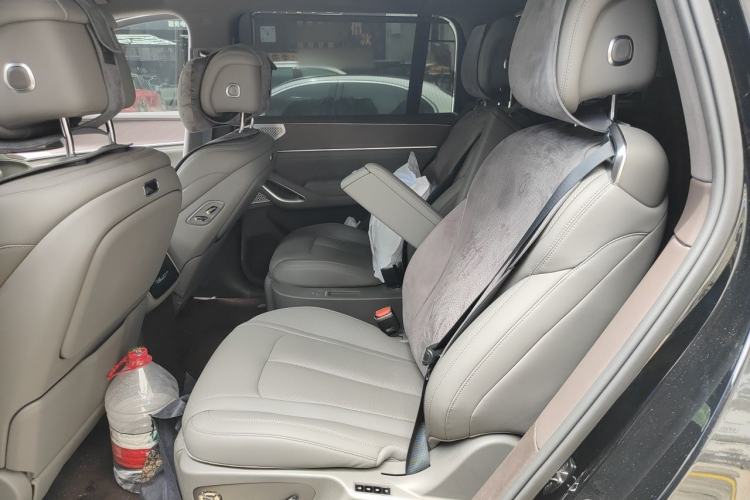 Used Denza N9 2025 Flagship Model Left Rear Seat