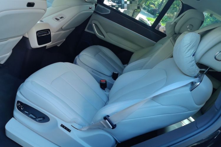Used Denza N9 2025 Flagship Model Left Rear Seat