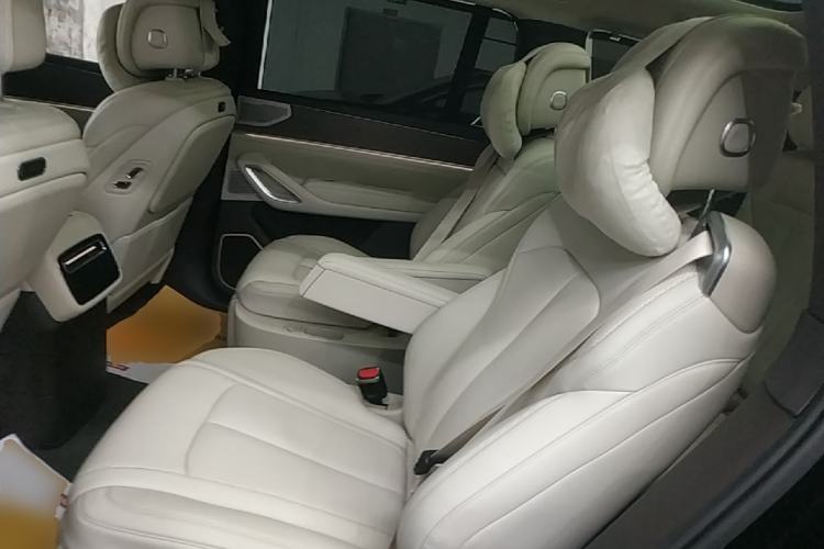 Used Denza N9 2025 Flagship Model Left Rear Seat