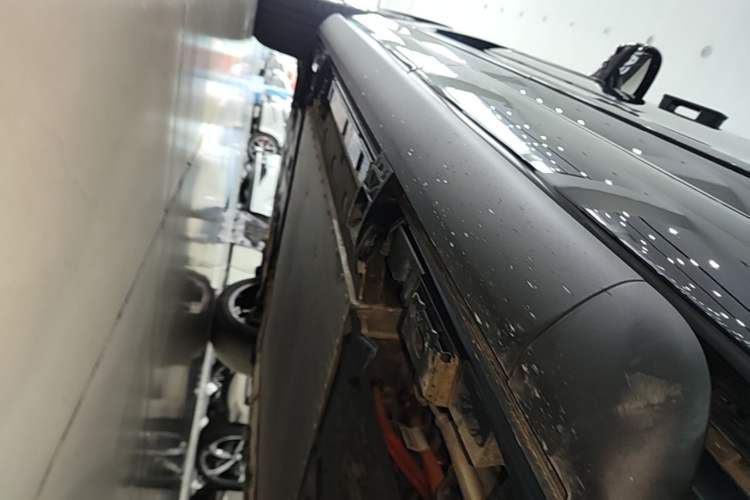 Used Denza N9 2025 Flagship Model Left Side Sill