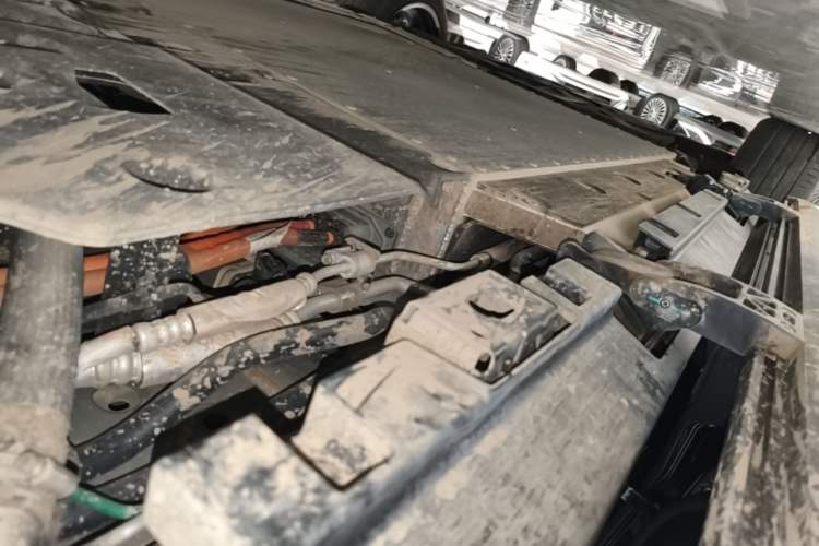 Used Denza N9 2025 Prestige Version Left Side Sill