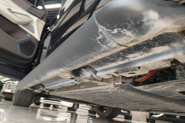 Used Denza N9 2025 Flagship Model Left Side Sill