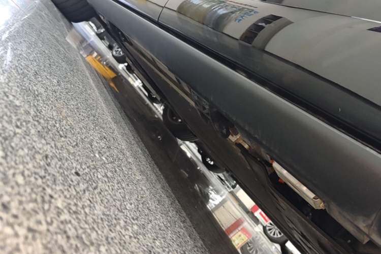Used Denza N9 2025 Prestige Version Left Side Sill