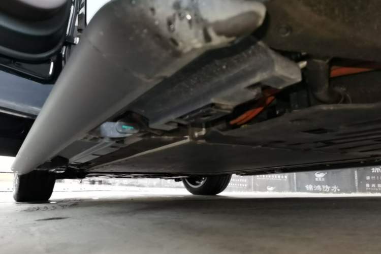 Used Denza N9 2025 Flagship Model Left Side Sill