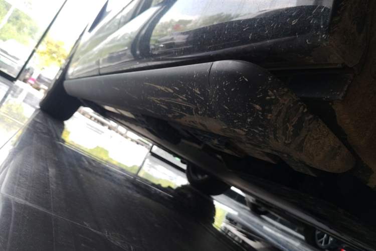 Used Denza N9 2025 Flagship Model Left Side Sill
