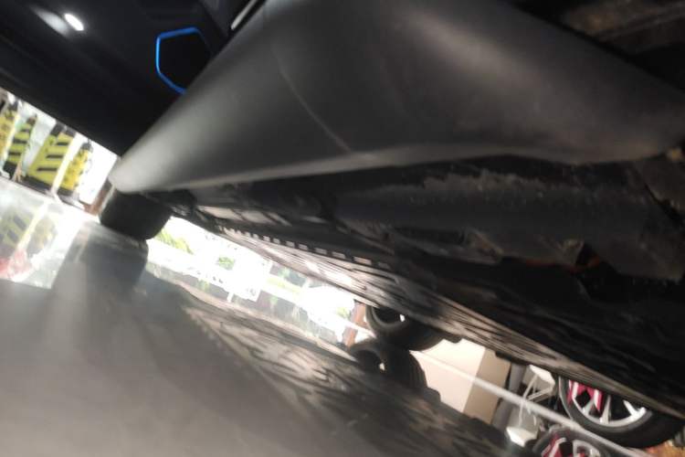 Used Denza N9 2025 Flagship Model Left Side Sill