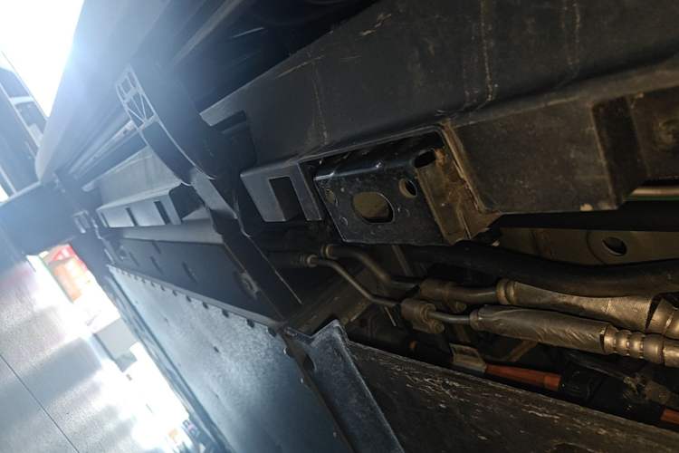 Used Denza N9 2025 Flagship Model Left Side Sill