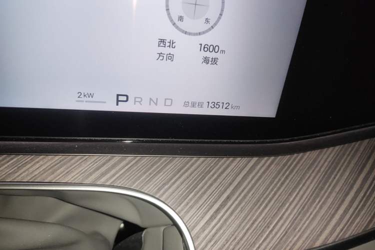 Used Denza N9 2025 Flagship Model Odometer Close Up