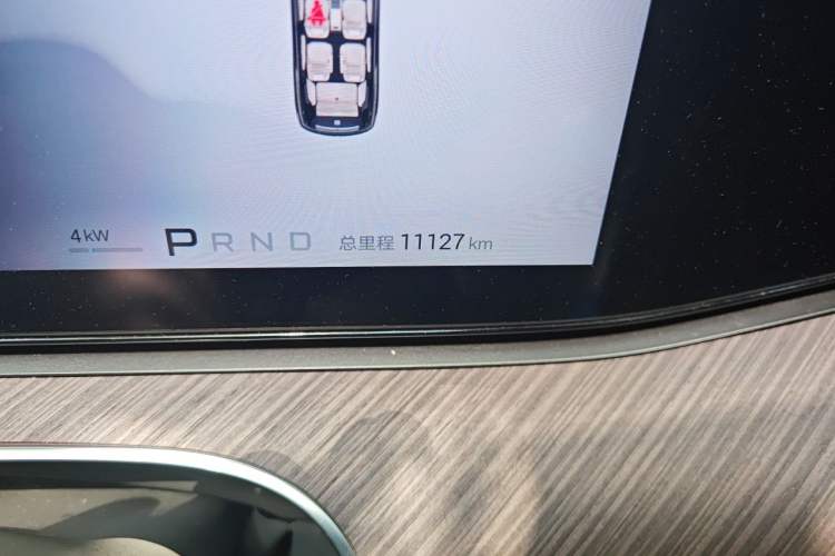 Used Denza N9 2025 Prestige Version Odometer Close Up