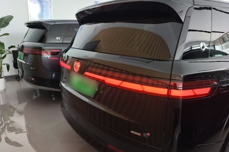 Used Denza N9 2025 Flagship Model Rear