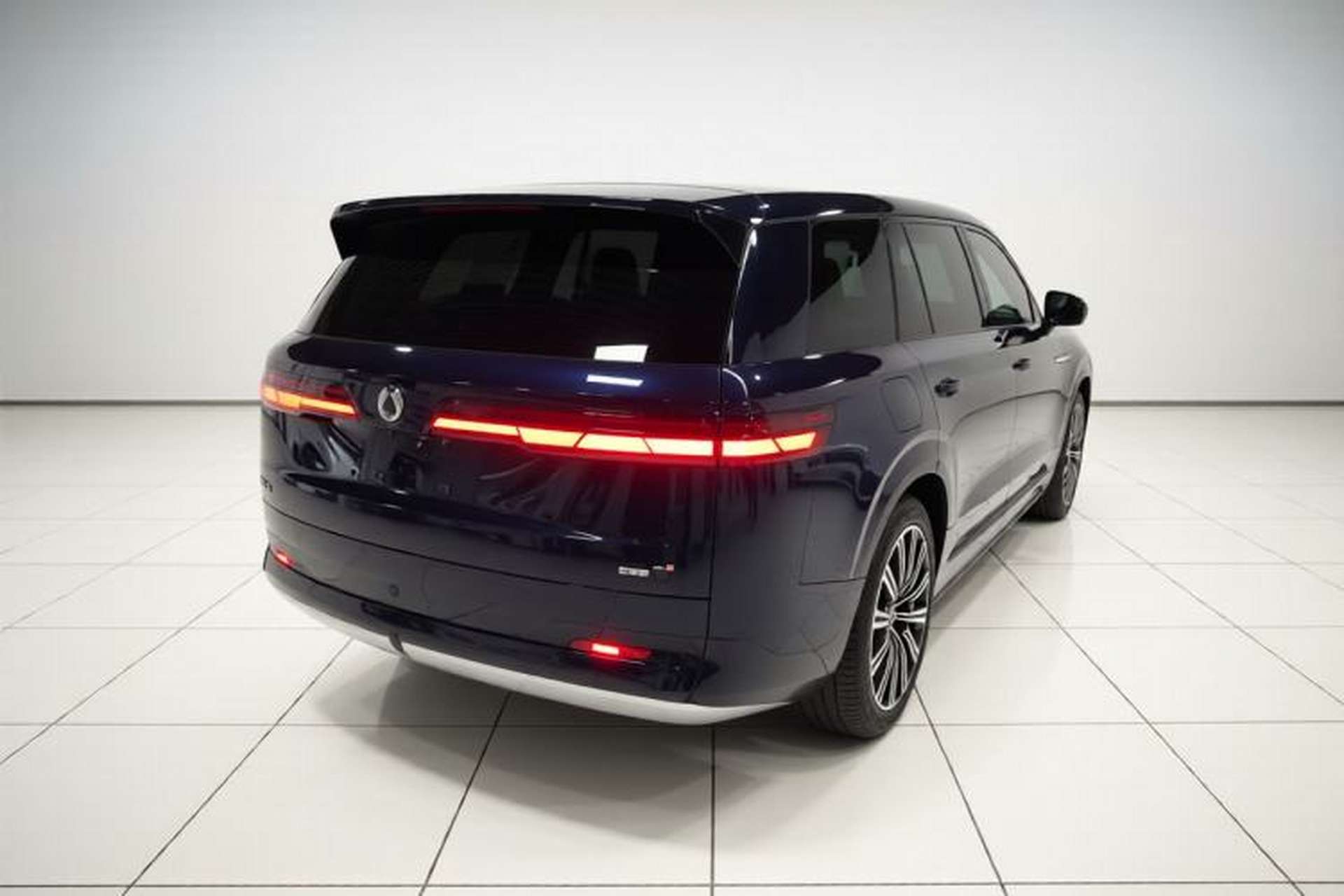 Used Denza N9 2025 Prestige Version Rear Right 45 Deg