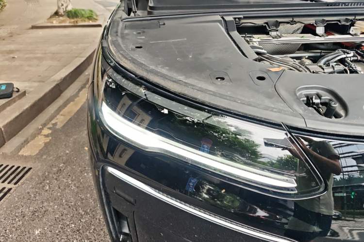 Used Denza N9 2025 Flagship Model Right Front Headlight
