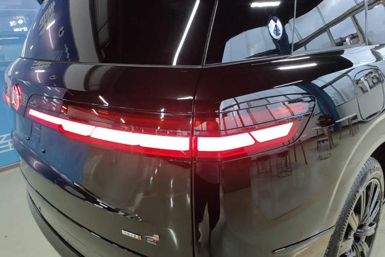 Used Denza N9 2025 Prestige Version Right Rear Taillight