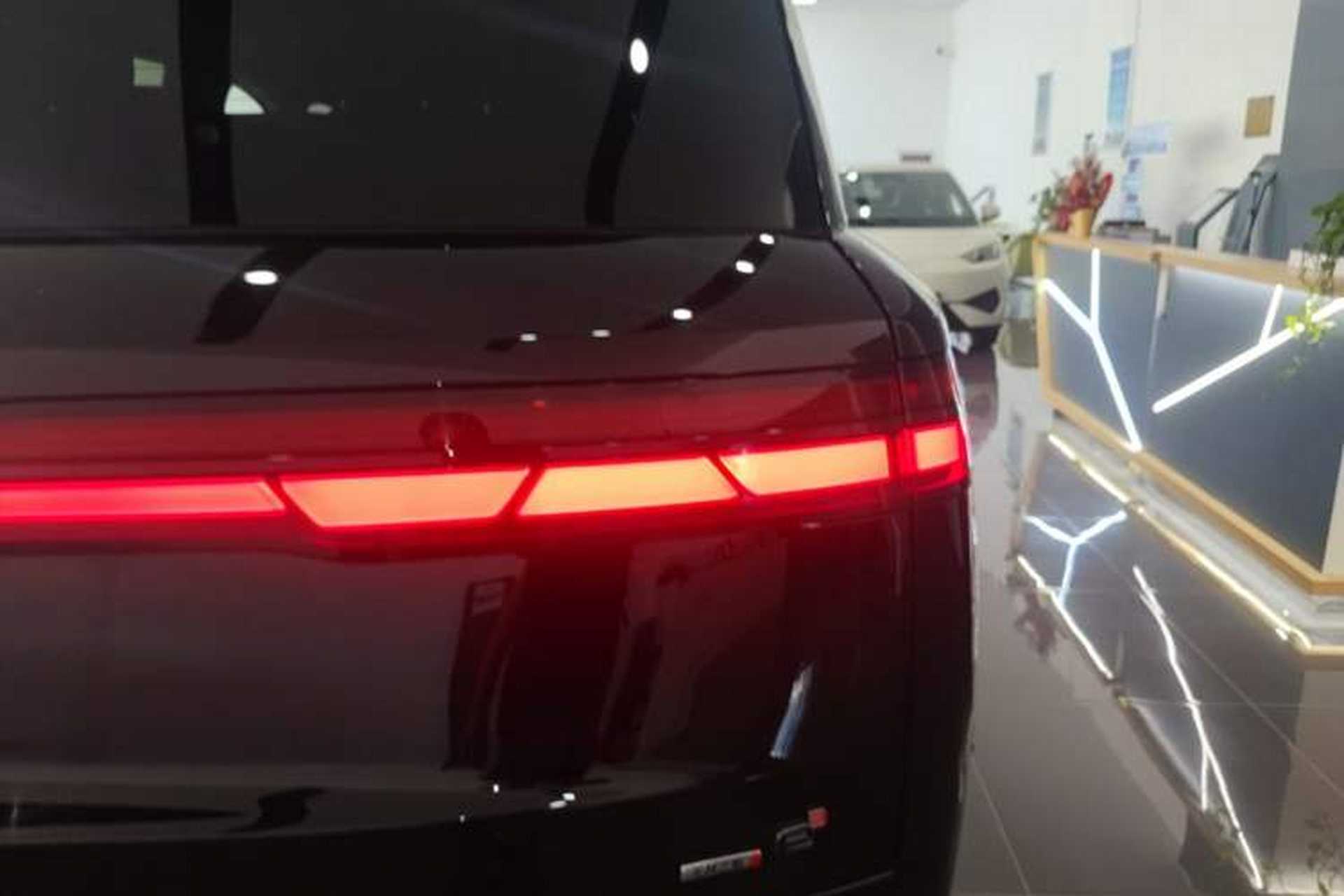 Used Denza N9 2025 Flagship Model Right Rear Taillight