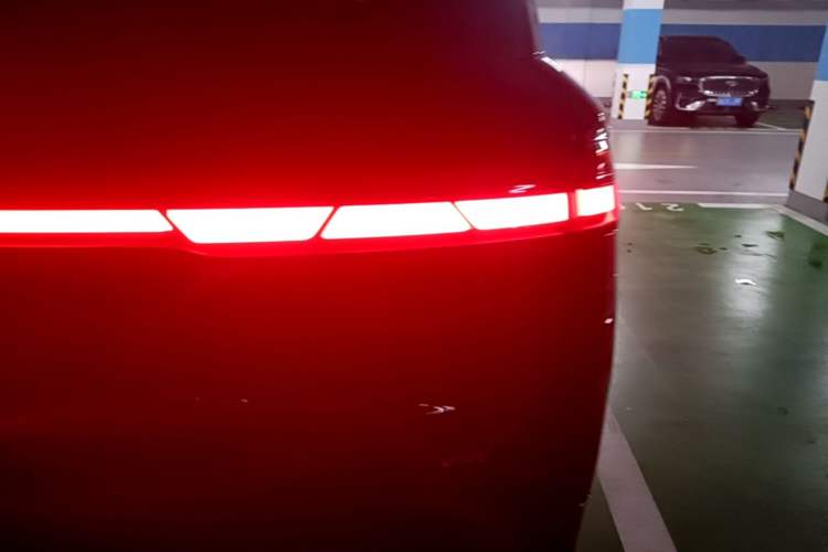 Used Denza N9 2025 Flagship Model Right Rear Taillight