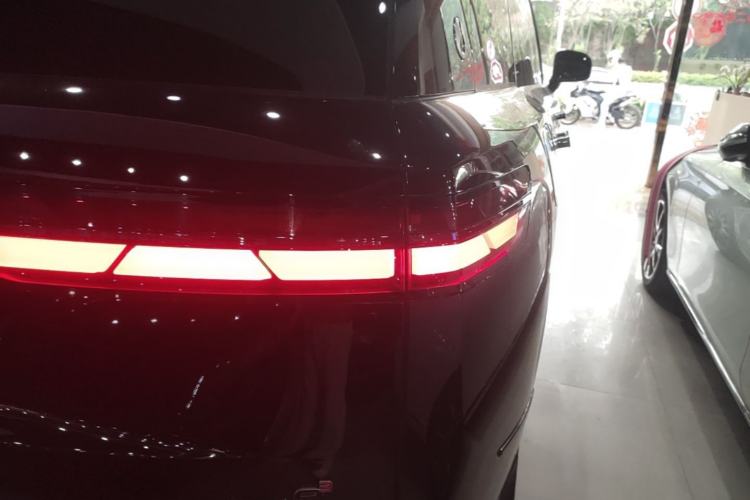 Used Denza N9 2025 Flagship Model Right Rear Taillight