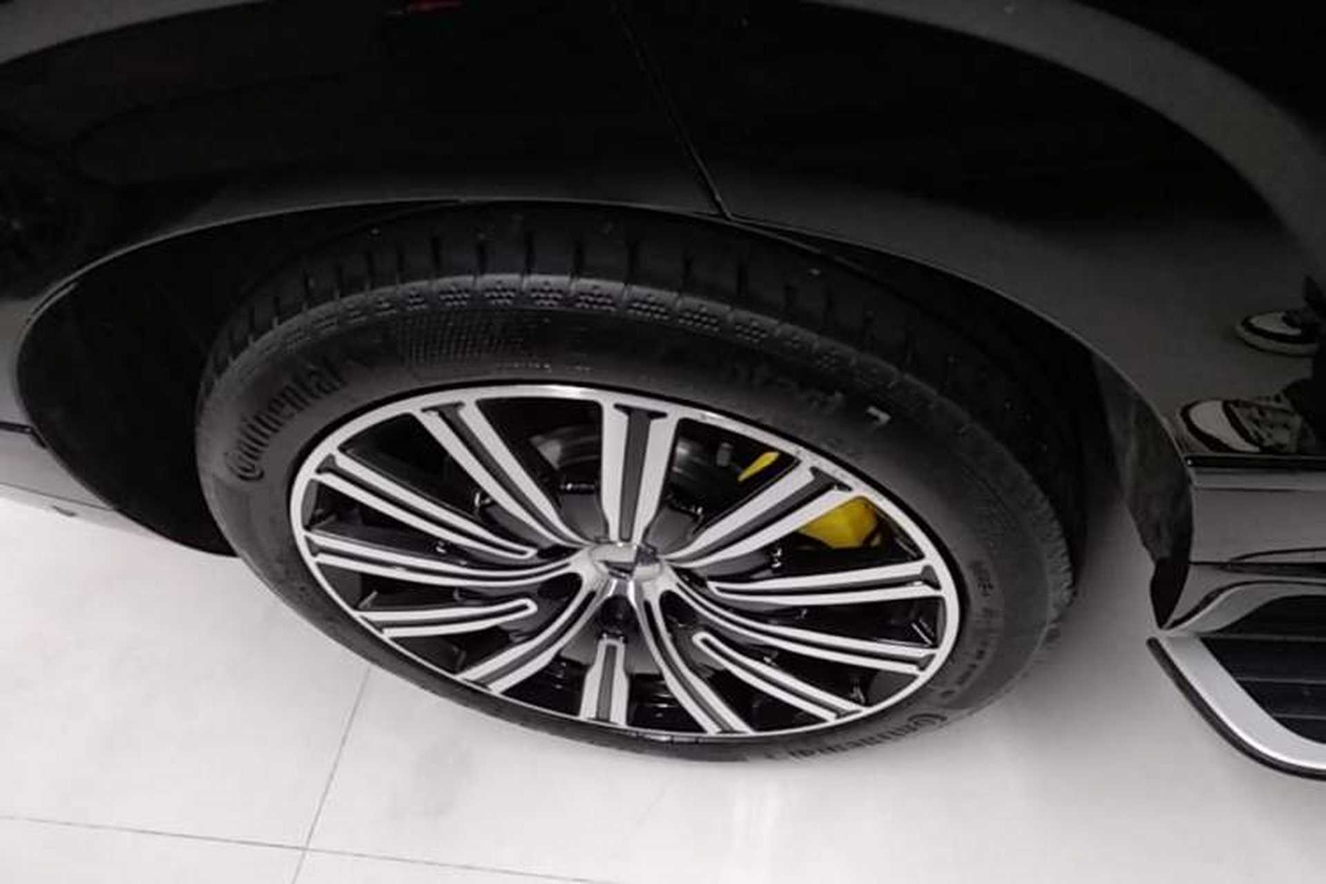Used Denza N9 2025 Flagship Model Right Rear Wheel Hub