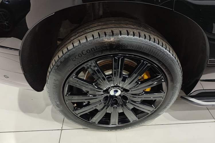 Used Denza N9 2025 Flagship Model Right Rear Wheel Hub