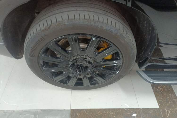 Used Denza N9 2025 Flagship Model Right Rear Wheel Hub